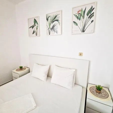 Apartment Dusper