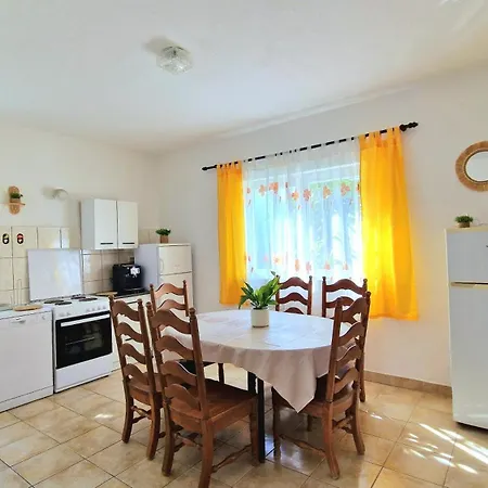 Dusper Apartman *